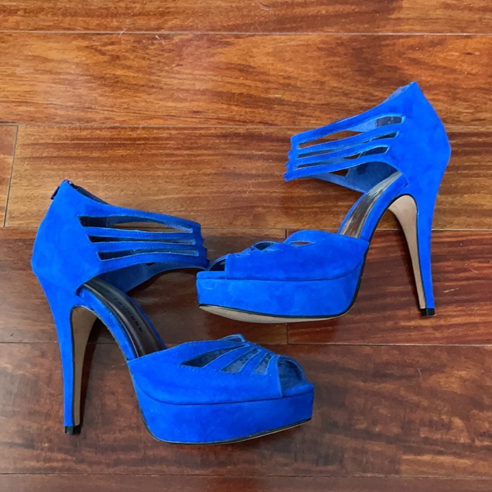 Chinese Laundry Blue Suede ‘Haughty’ Heels size 9